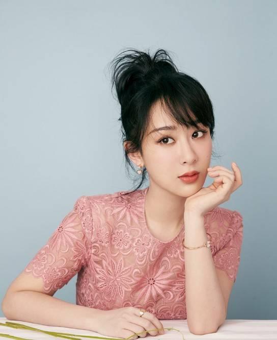 杨紫图片近期生活照,生活照曝光，展现真实日常