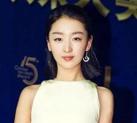 单眼皮大眼睛的明星,独特魅力，闪耀舞台