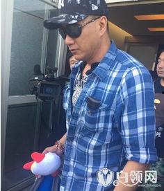 胡军个人资料 儿子照片,星二代风采初露，帅气基因传承