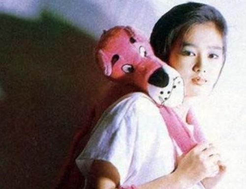 朱丽倩背景,从普通家庭女孩到香港影视圈璀璨明星的蜕变之路