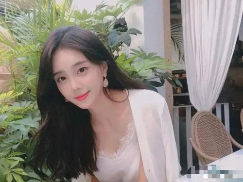 美女主播和尚,美女主播与和尚的跨界传奇